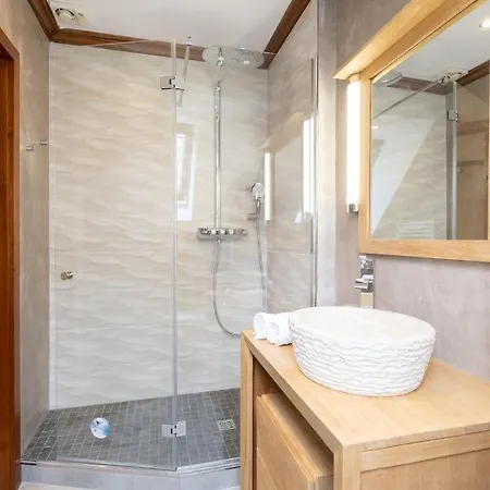 Hotel La Couronne A
